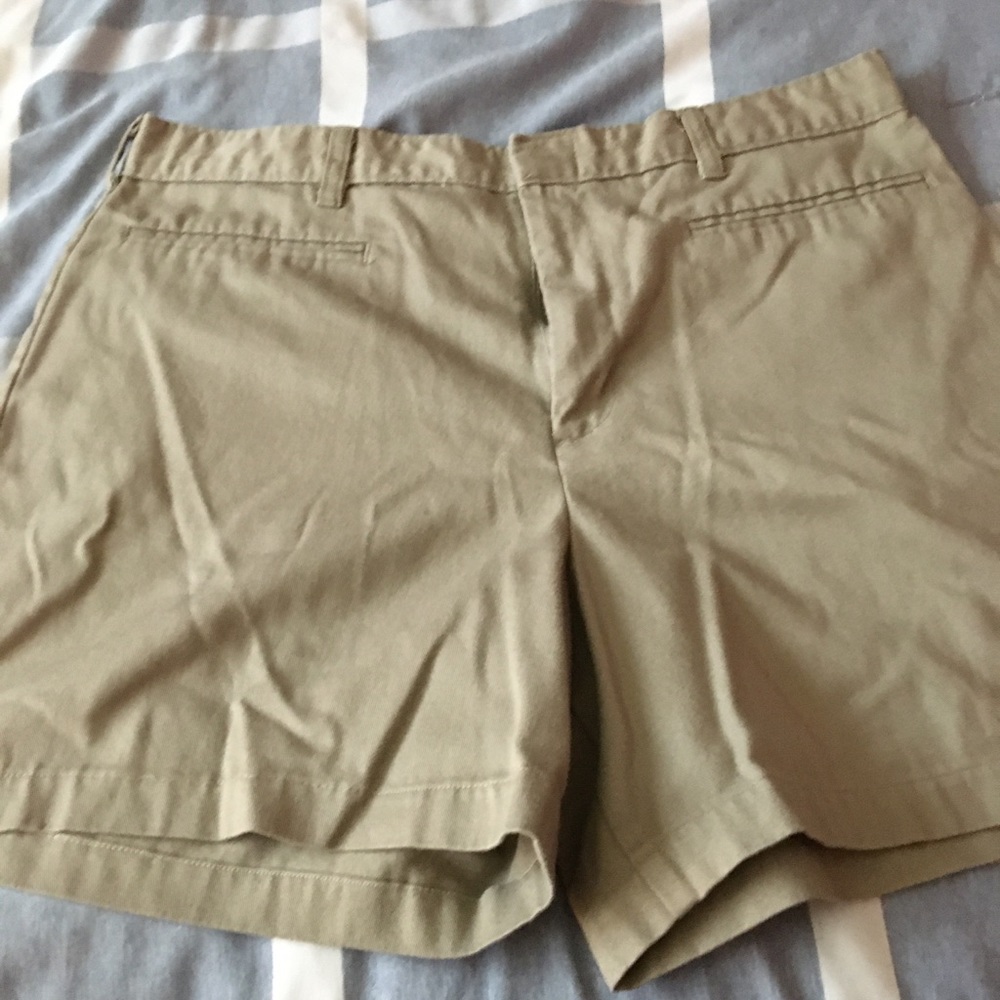 Hilfiger women’s kaki shorts